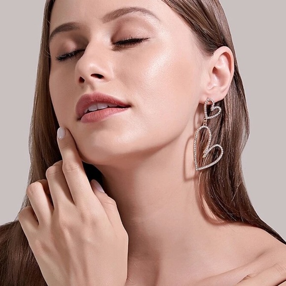 Rhinestone Double Heart Earrings - Picture 3 of 6